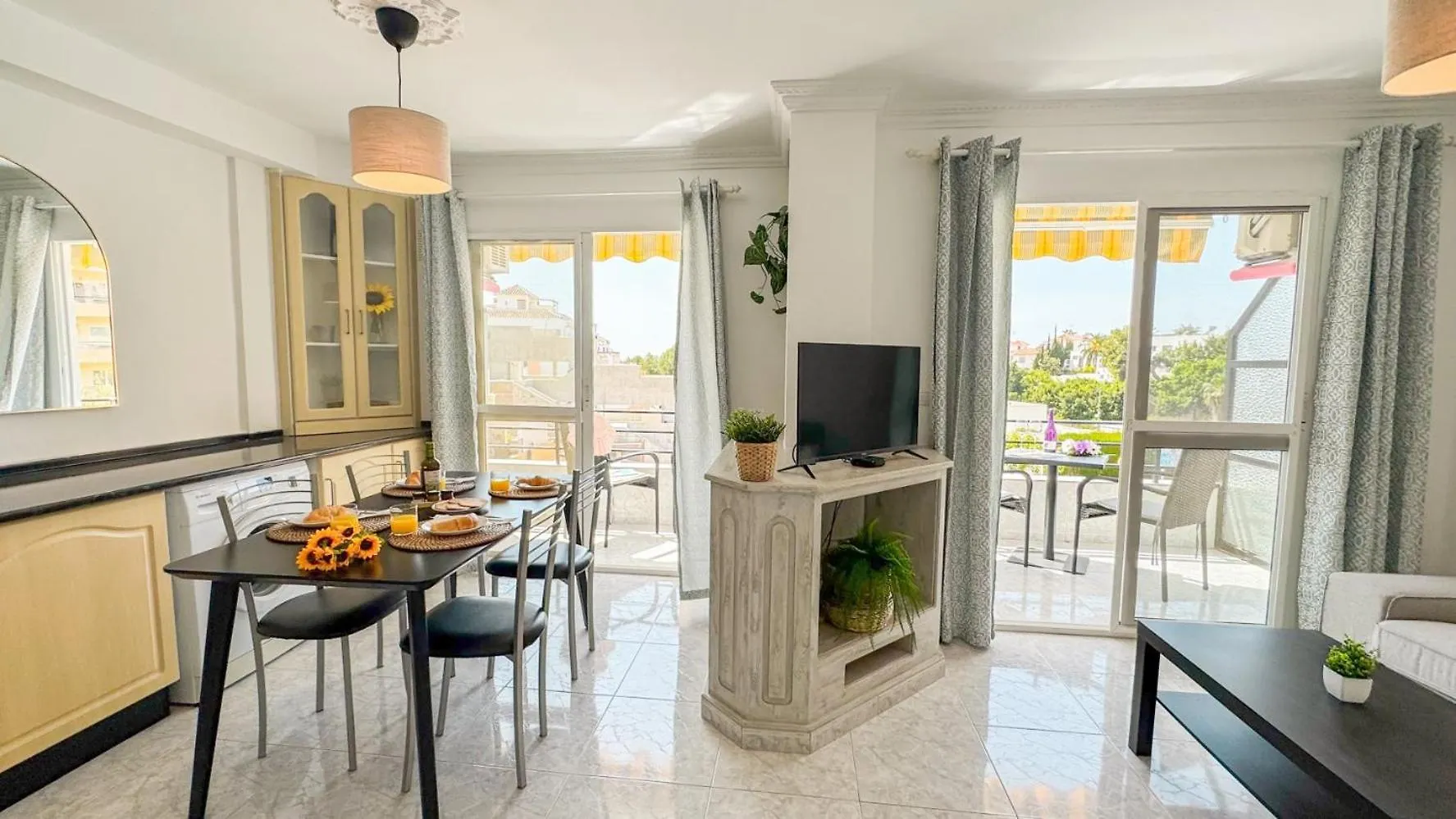 Apartamento Hawaii 1St Floor Burriana, Nerja España