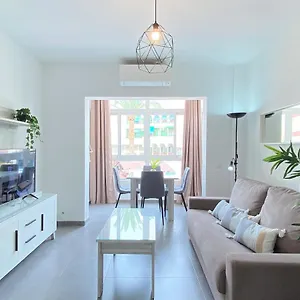 https://nevada-centro-casasol.1costadelsol.com
